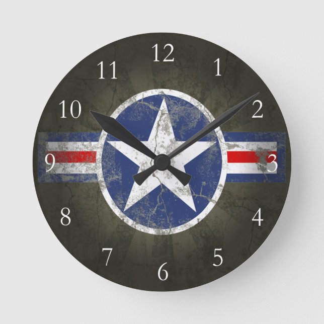 Military Patriotic Vintage Star Round Clock (Front)