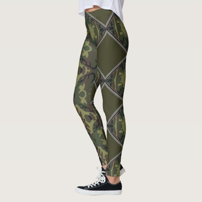 Military-style leggings with rack-cut cuts (Left)