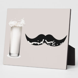 Milk Mustache Creme Plaque