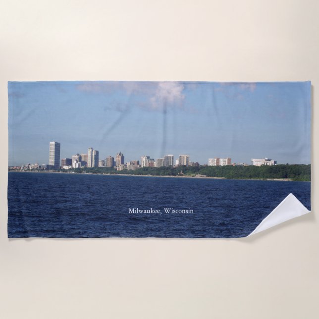 Milwaukee Skyline beach towel (Front)