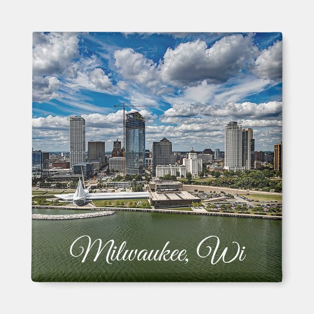 Milwaukee, Wisconsin Souvenir Keepsake Magnet (Front)