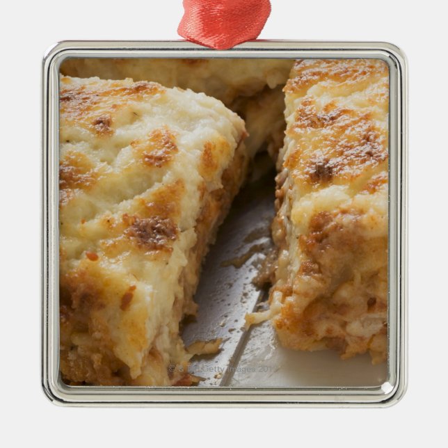Mince lasagne, a portion cut metal ornament (Front)