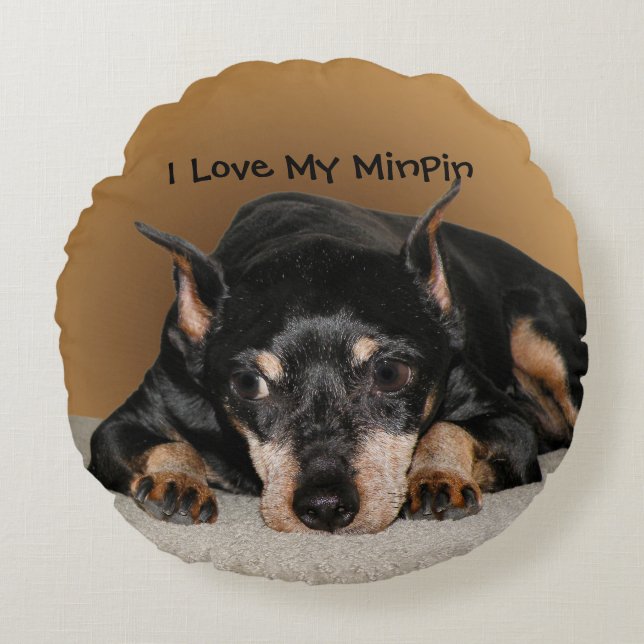 Miniature Pinscher aka Min Pin Love Holiday Round Pillow (Front)