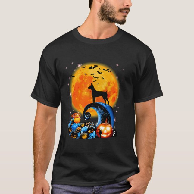Miniature Pinscher And Yellow Moon Halloween Funny T-Shirt (Front)