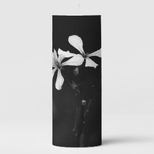 minimal black and white floral pillar candle