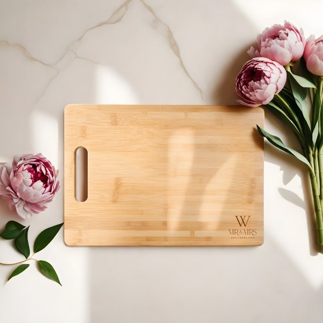 Minimal Custom Monogram Mr & Mrs Couples Name Engraved Cutting Board (Minimal Custom Monogram Mr & Mrs Couples Name Cutting Board)
