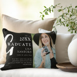 Minimal Graduate Photo & Quote Keepsake Gift Accent Pillow<br><div class="desc">Minimal Graduate Photo and quote Keepsake Gift. This high-quality design is easy to customize to be uniquely yours! Simply upload your favorite picture of the grad and customize their name,  place of study,  inspirational quote and class year - Let's celebrate the grad!</div>