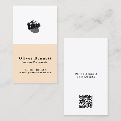 Minimal Modern Camera Photographer - Terracotta Business Card