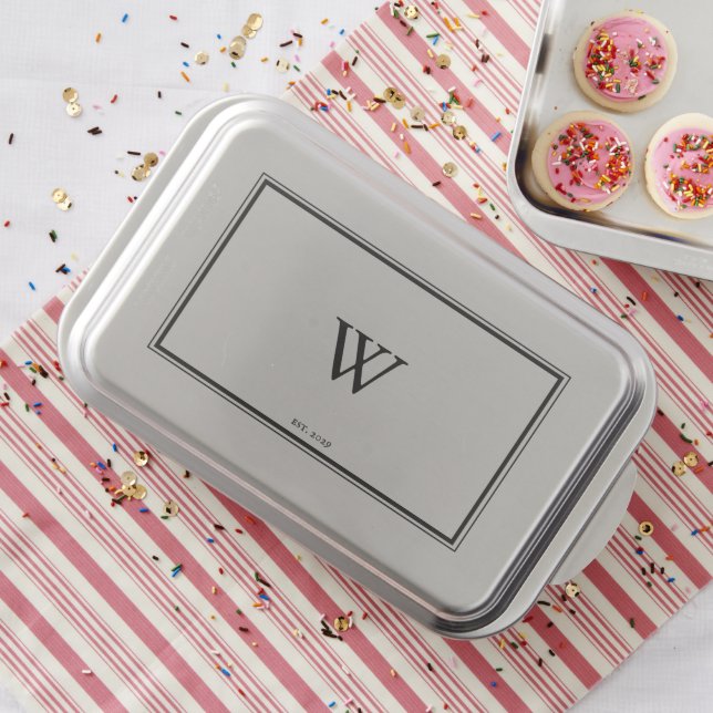 Minimal Monogram Welcome Cake Pan (In Situ)