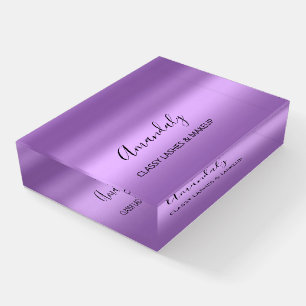 Minimalism Makeup Eyelash Influencer Blog Violet Paperweight
