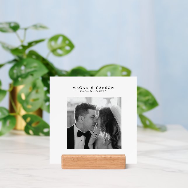 Minimalist Black and White Wedding Memory Gift Holder (Insitu 3)