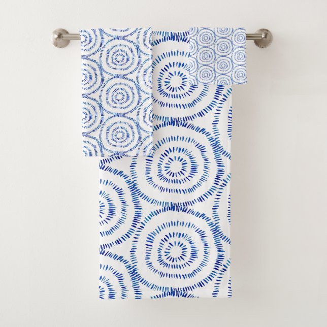 Minimalist Blue Circle Boho Bath Towel Set (Insitu)