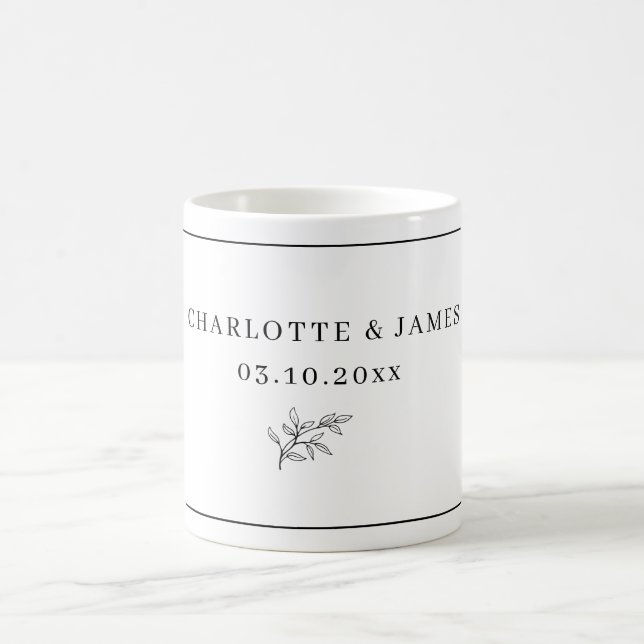 Minimalist Border Leaf Foliage Mug (Center)