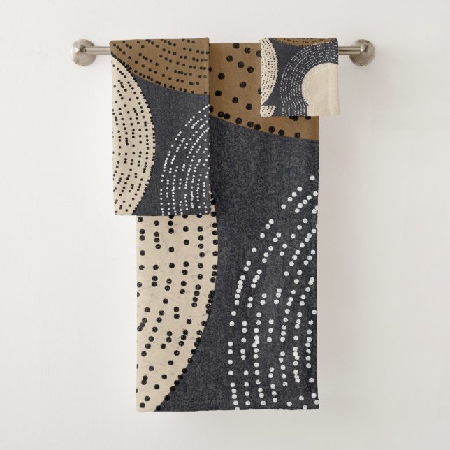 Minimalist Brown Grey Circles Bath Towel Set (Insitu)