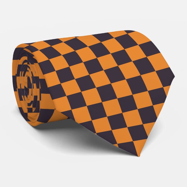 Minimalist Checkered Neck Tie (Rolled)