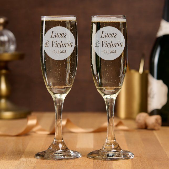 Minimalist Elegant Couple Names Wedding  Champagne Flute (Party)