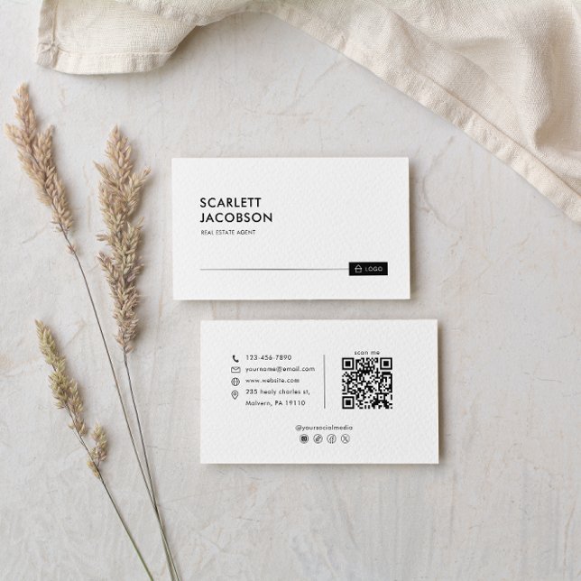 Minimalist Elegant Retro Real Estate Agent Business Card (Creator Uploaded)