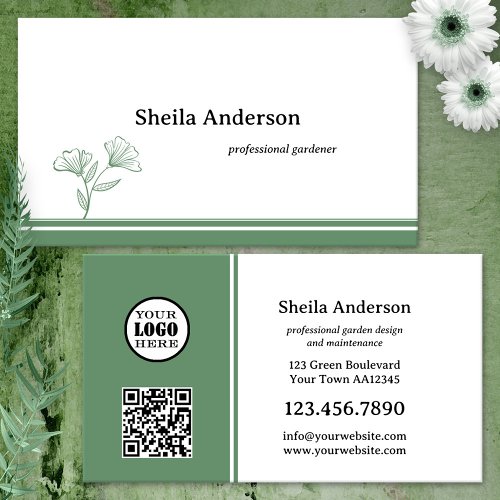 Minimalist Garden Green Leaf Business Card