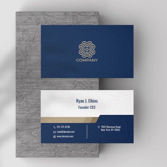 Minimalist General Manager, CEO & Founder Business Card (Creator Uploaded)