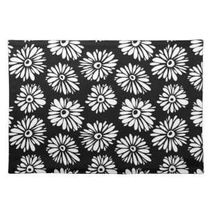 Minimalist Groovy Black and White Daisy Pattern Placemat