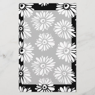 Minimalist Groovy Black and White Daisy Pattern Stationery