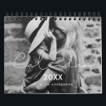 Minimalist handwritten family photo 2025 calendar<br><div class="desc">A modern photo calendar with a minimalist handwritten typography,  to customize with your family pictures,  a perfect way to start the year 2025. Fully customizable text colors.</div>