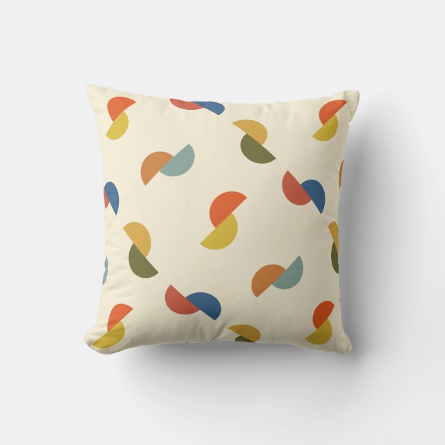 Minimalist Illusion Throw Pillow (Front)