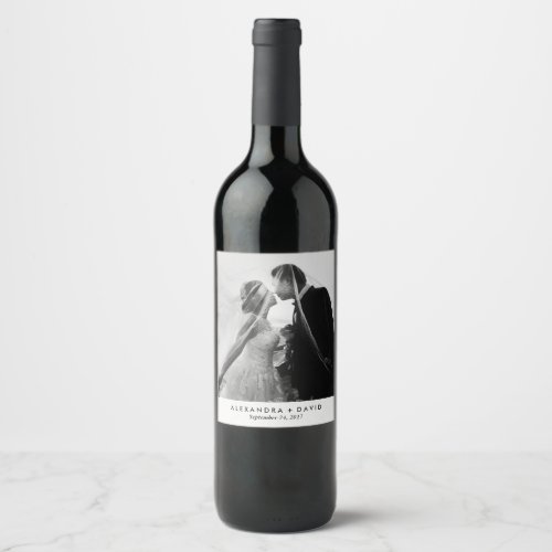 Minimalist Look with your Wedding Photo