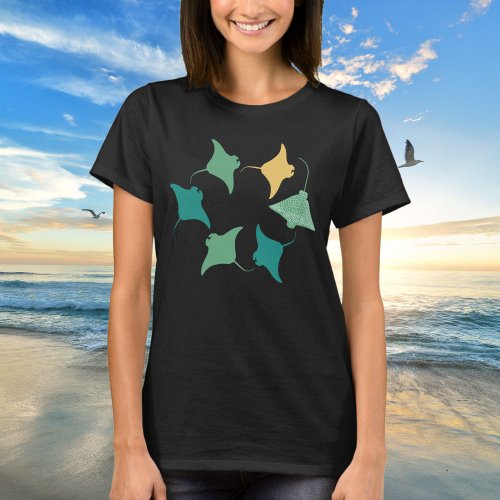 Minimalist Manta Ray Stingray Green Ocean  T_Shirt