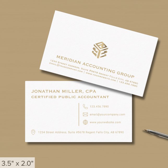 Minimalist Modern Professional Business Card (Creator Uploaded)