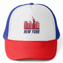 Minimalist NYC and its symbolic status of freedom.