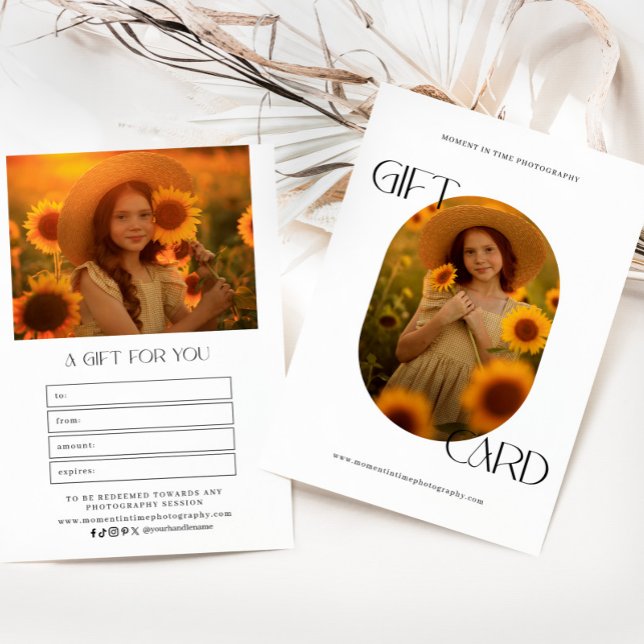 Minimalist Oval Photo Photography Gift Certificate (Creator Uploaded)