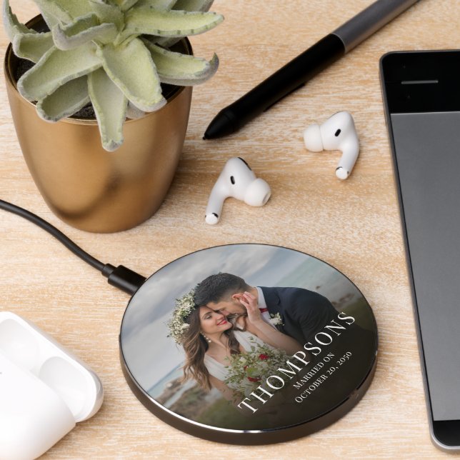 Minimalist Photo Simple Minimal Wedding Couple  Wireless Charger (Desk 2)