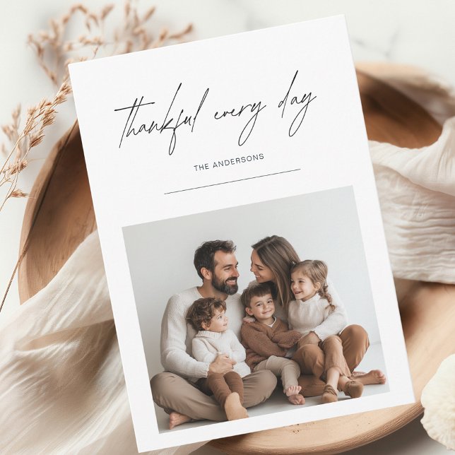 Minimalist Thankful Every Day Thanksgiving Photo  (Creator Uploaded)