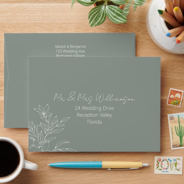Minimalist Wedding Return Address Envelope (Desk)