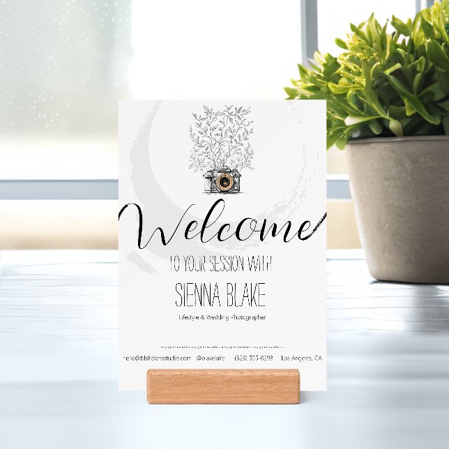 Minimalist Wedding & Studio Welcome Sign Holder (Insitu 1)