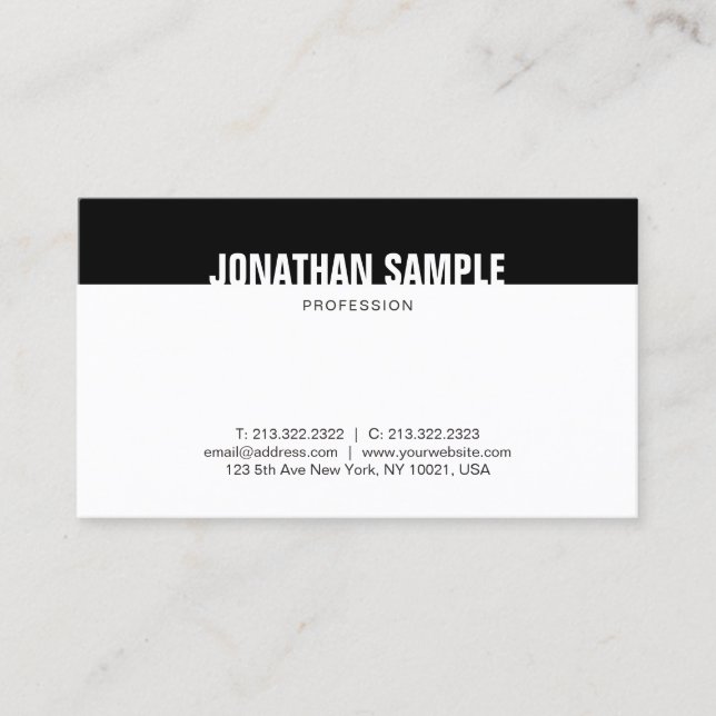 Minimalistic Black And White Elegant Trendy Plain Business Card (Front)