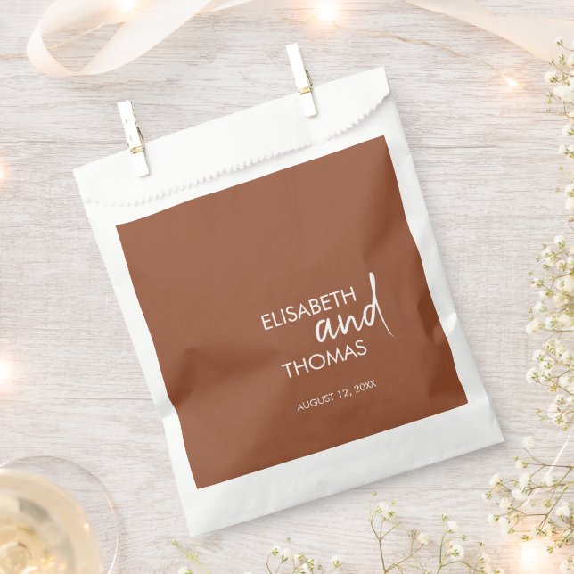 Minimalistic simple modern elegant favor bag  (Clipped)