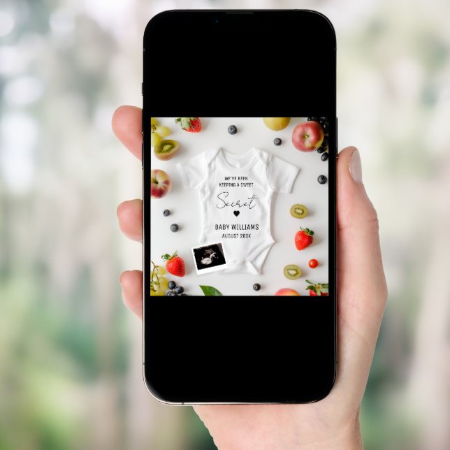 Minimalistic Summer Pregnancy Announcement (Front Digital)