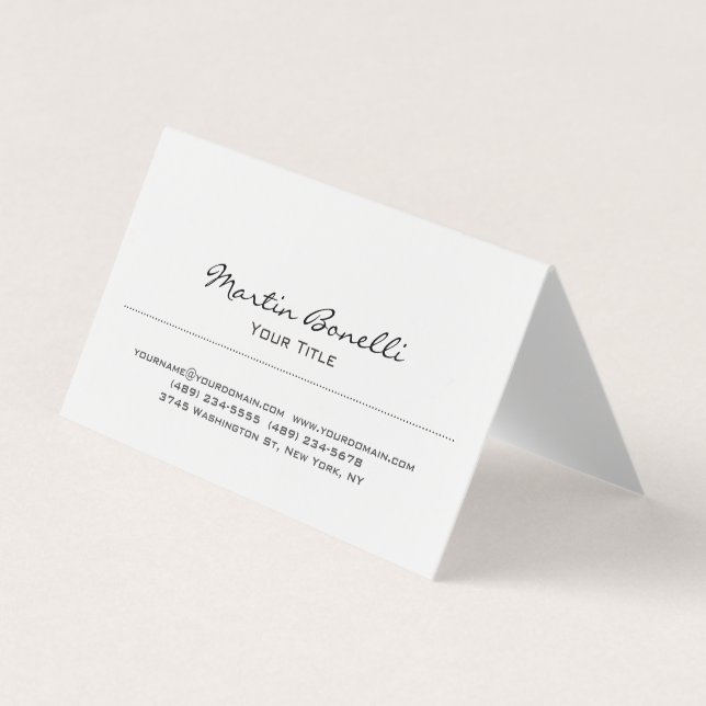 Minimalsit Modern Black & White Trendy Business Card (Front)