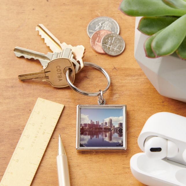 Minneapolis Minnesota  Keychain (Desk)