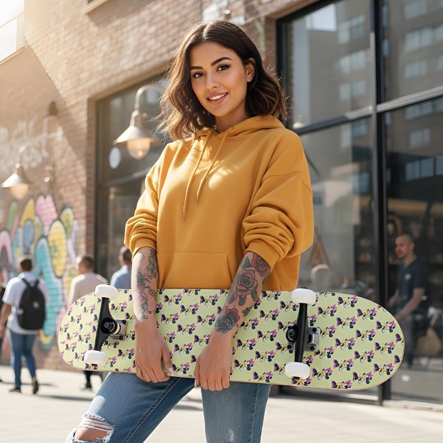 Minni Skateboard (Creator Uploaded)