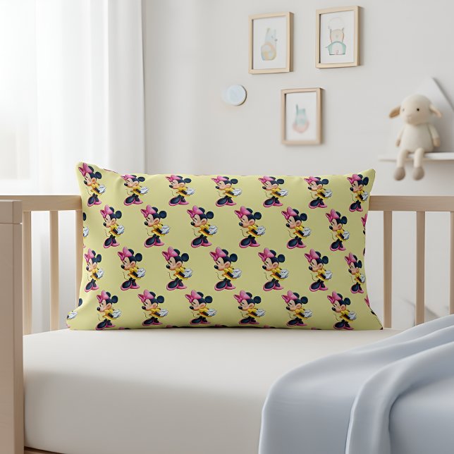 Minni Throw Pillow (Creator Uploaded)