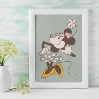 Minnie Mouse | Minnie Strikes a Pose