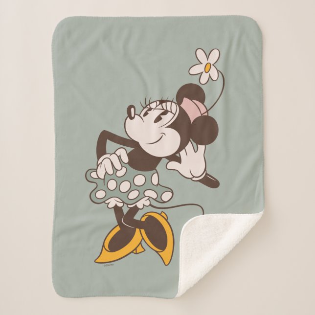 Minnie Mouse | Minnie Strikes a Pose Sherpa Blanket (Front)