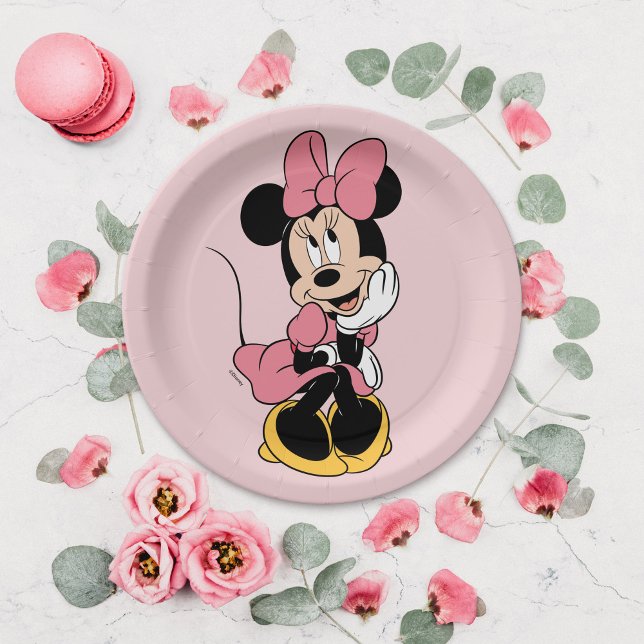 Minnie Mouse | Posing in Pink Paper Plates (Plate on table with flowers)