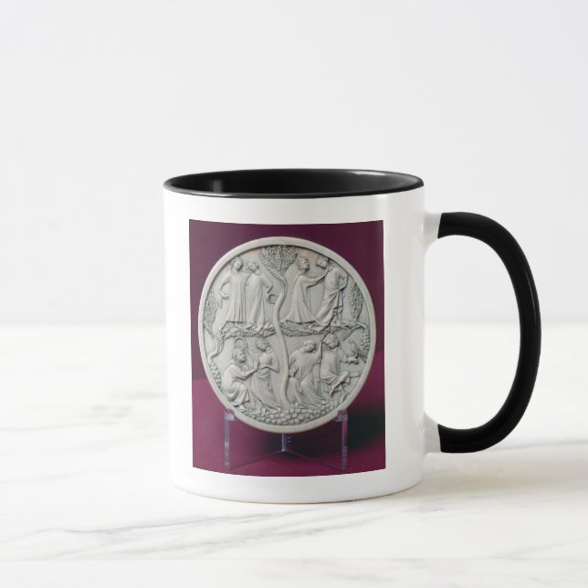 Mirror case depicting courtly scenes, c.1320-30 mug (Right)