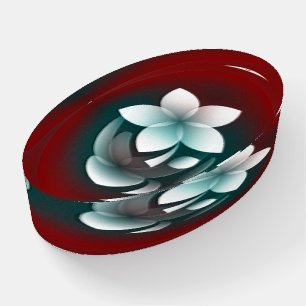 Mirroring white flower paperweight