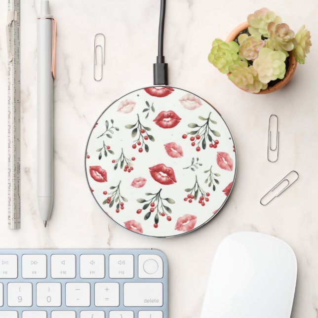 Mistletoe Kisses  Wireless Charger (Desk)