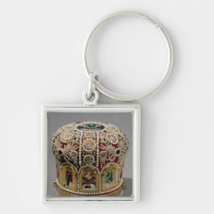 Mitre crown set with pearls and precious keychain